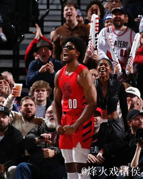 西蒙斯:展现球队实力,期待挑战热火 西蒙斯:展现球队实力,期待挑战热火