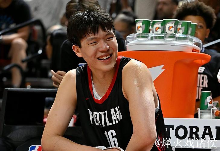 杨瀚森赛后表示要微笑面对比赛